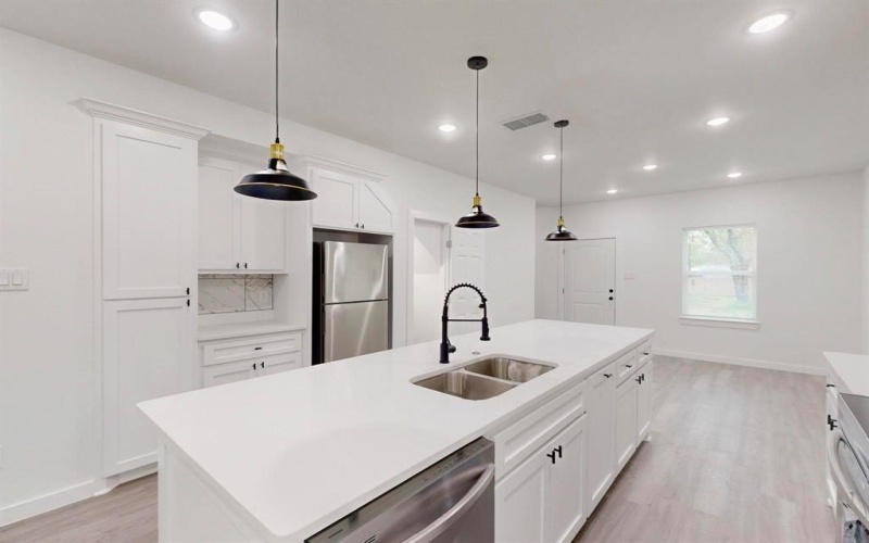 1213 Mill Street #A, Gainesville, TX 76240, 3 Bedrooms Bedrooms, ,2 BathroomsBathrooms,Residential,For Sale,1213 Mill Street,20875937