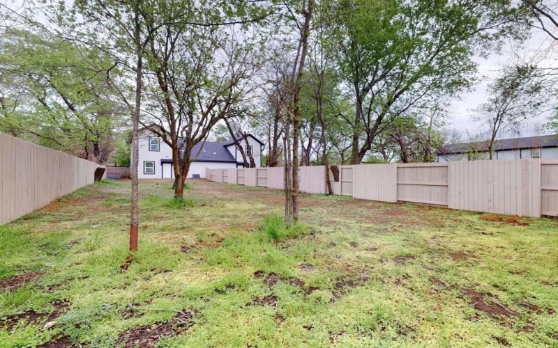 1213 Mill Street #A, Gainesville, TX 76240, 3 Bedrooms Bedrooms, ,2 BathroomsBathrooms,Residential,For Sale,1213 Mill Street,20875937