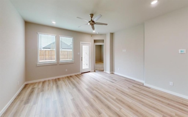 215 Caliber Court, Princeton, TX 75071, 4 Habitaciones Habitaciones , ,2 BañosBaños,Residential Lease,En Alquiler,215 Caliber Court,20875973