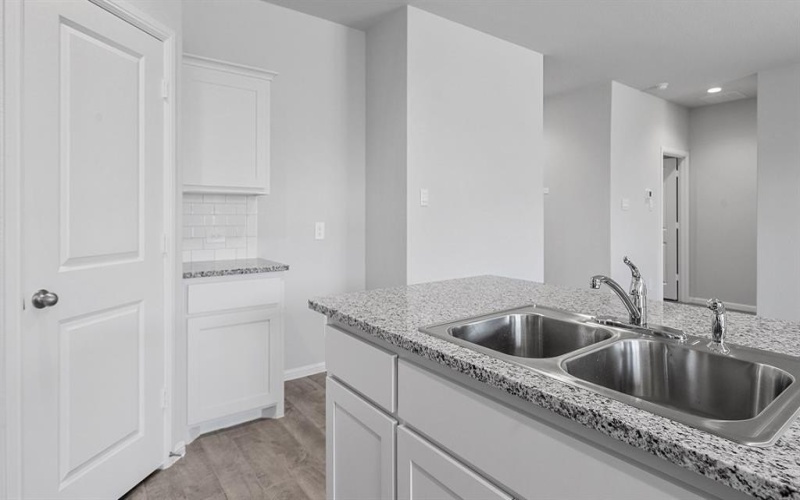 140 TRINITY Street, Grandview, TX 76050, 3 Bedrooms Bedrooms, ,2 BathroomsBathrooms,Residential,For Sale,140 TRINITY Street,20875997