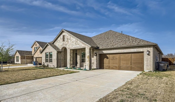 13409 Quesa Drive, Little Elm, TX 75068, 3 Bedrooms Bedrooms, ,2 BathroomsBathrooms,Residential,For Sale,13409 Quesa Drive,20873914