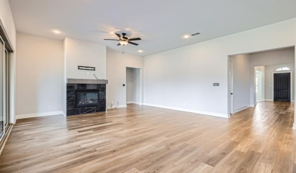 13409 Quesa Drive, Little Elm, TX 75068, 3 Bedrooms Bedrooms, ,2 BathroomsBathrooms,Residential,For Sale,13409 Quesa Drive,20873914