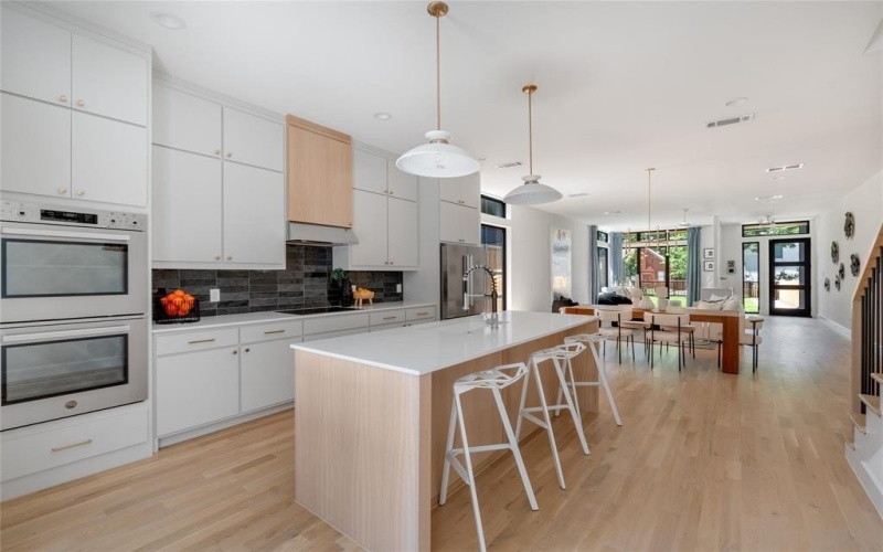 2314 Kirby Street, Dallas, TX 75204, 3 Bedrooms Bedrooms, ,3 BathroomsBathrooms,Residential Lease,For Rent,2314 Kirby Street,20876085