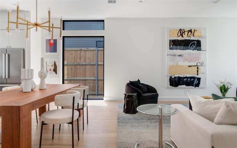 2314 Kirby Street, Dallas, TX 75204, 3 Bedrooms Bedrooms, ,3 BathroomsBathrooms,Residential Lease,For Rent,2314 Kirby Street,20876085