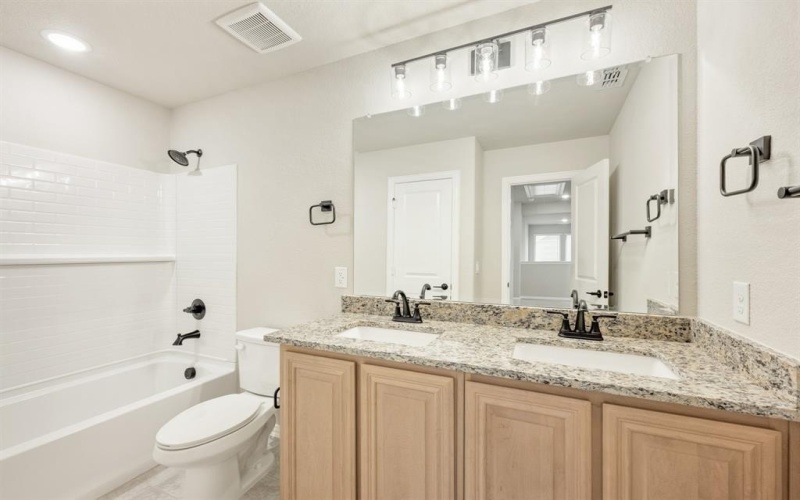 4400 Copper Point Drive, Fort Worth, TX 76036, 4 Bedrooms Bedrooms, ,3 BathroomsBathrooms,Residential,For Sale,4400 Copper Point Drive,20876086