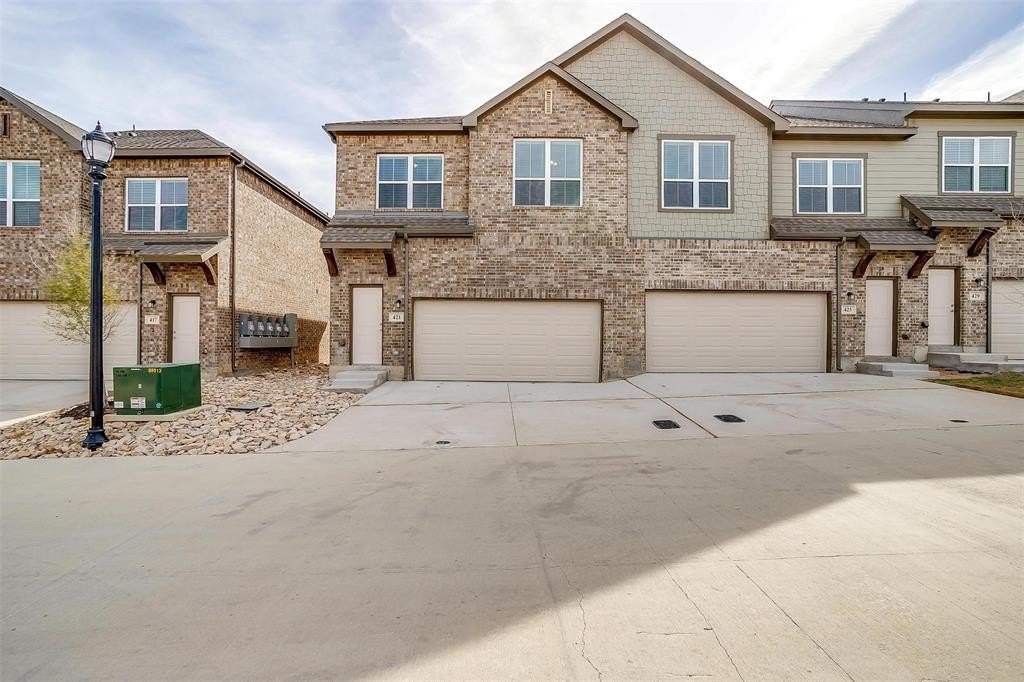 421 Glen Lake Drive, Weatherford, TX 76087, 3 Bedrooms Bedrooms, ,2 BathroomsBathrooms,Residential Lease,For Rent,421 Glen Lake Drive,20876120