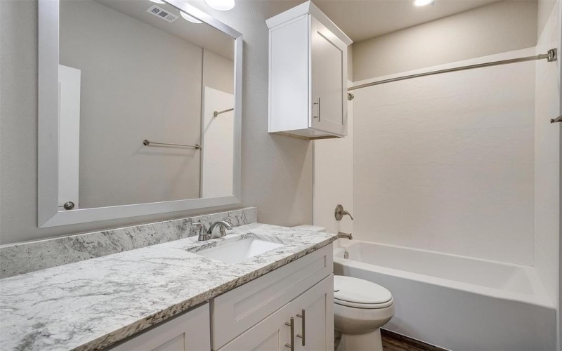 421 Glen Lake Drive, Weatherford, TX 76087, 3 Bedrooms Bedrooms, ,2 BathroomsBathrooms,Residential Lease,For Rent,421 Glen Lake Drive,20876120