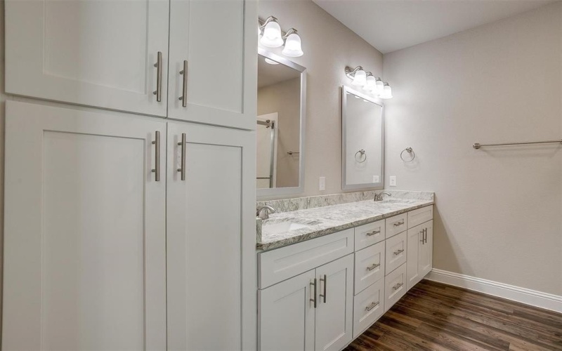 421 Glen Lake Drive, Weatherford, TX 76087, 3 Bedrooms Bedrooms, ,2 BathroomsBathrooms,Residential Lease,For Rent,421 Glen Lake Drive,20876120