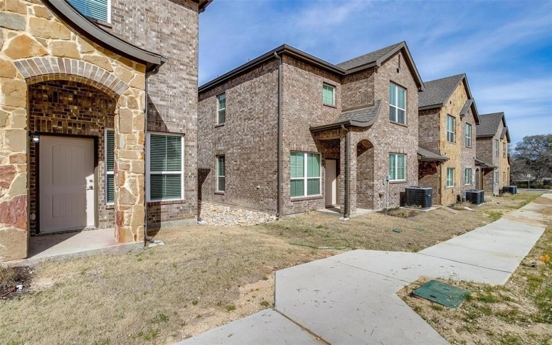 421 Glen Lake Drive, Weatherford, TX 76087, 3 Bedrooms Bedrooms, ,2 BathroomsBathrooms,Residential Lease,For Rent,421 Glen Lake Drive,20876120