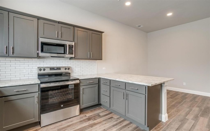 421 Glen Lake Drive, Weatherford, TX 76087, 3 Bedrooms Bedrooms, ,2 BathroomsBathrooms,Residential Lease,For Rent,421 Glen Lake Drive,20876120