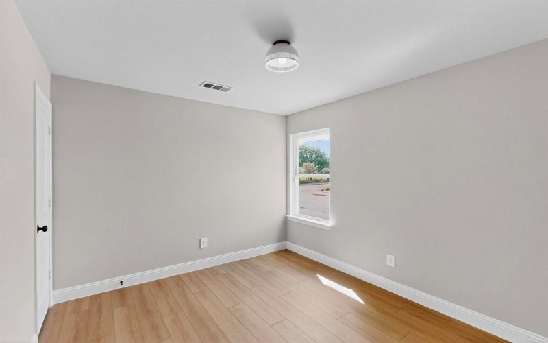 1931 Danube, Dallas, TX 75203, 4 Bedrooms Bedrooms, ,2 BathroomsBathrooms,Residential,For Sale,1931 Danube,20874069