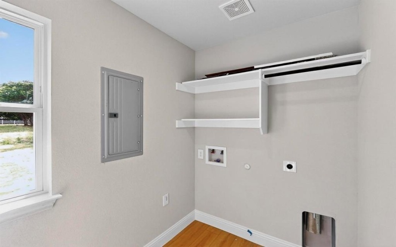 1931 Danube, Dallas, TX 75203, 4 Bedrooms Bedrooms, ,2 BathroomsBathrooms,Residential,For Sale,1931 Danube,20874069