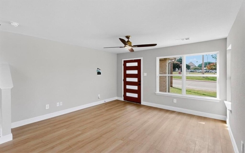 1931 Danube, Dallas, TX 75203, 4 Bedrooms Bedrooms, ,2 BathroomsBathrooms,Residential,For Sale,1931 Danube,20874069