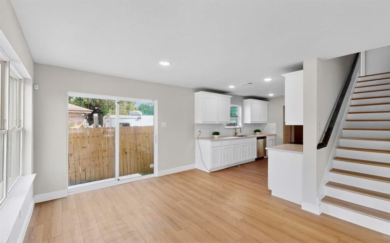 1931 Danube, Dallas, TX 75203, 4 Bedrooms Bedrooms, ,2 BathroomsBathrooms,Residential,For Sale,1931 Danube,20874069
