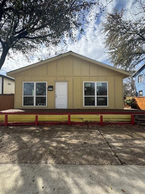 3023 Arizona, Dallas, TX 75216, 4 Bedrooms Bedrooms, ,2 BathroomsBathrooms,Residential,For Sale,3023 Arizona,20874120