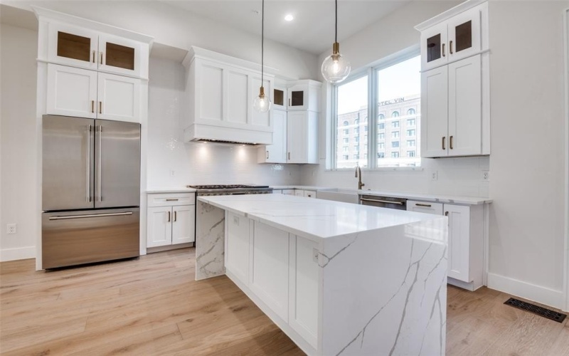 218 E Dallas Road #102, Grapevine, TX 76051, 3 Bedrooms Bedrooms, ,3 BathroomsBathrooms,Residential,For Sale,218 E Dallas Road,20874253