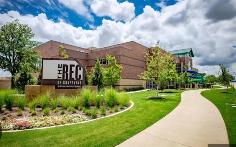 218 E Dallas Road #102, Grapevine, TX 76051, 3 Bedrooms Bedrooms, ,3 BathroomsBathrooms,Residential,For Sale,218 E Dallas Road,20874253