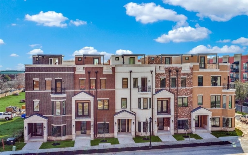 218 E Dallas Road #102, Grapevine, TX 76051, 3 Bedrooms Bedrooms, ,3 BathroomsBathrooms,Residential,For Sale,218 E Dallas Road,20874253