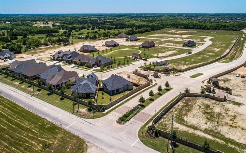 2406 Sibley Drive, Midlothian, TX 76065, 4 Habitaciones Habitaciones , ,5 BañosBaños,Residential,En Venta,2406 Sibley Drive,20876218