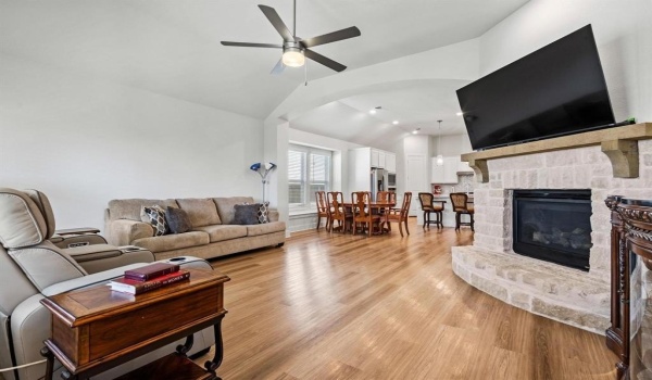 5153 Westhaven Circle, Denison, TX 75020, 3 Bedrooms Bedrooms, ,2 BathroomsBathrooms,Residential,For Sale,5153 Westhaven Circle,20874318