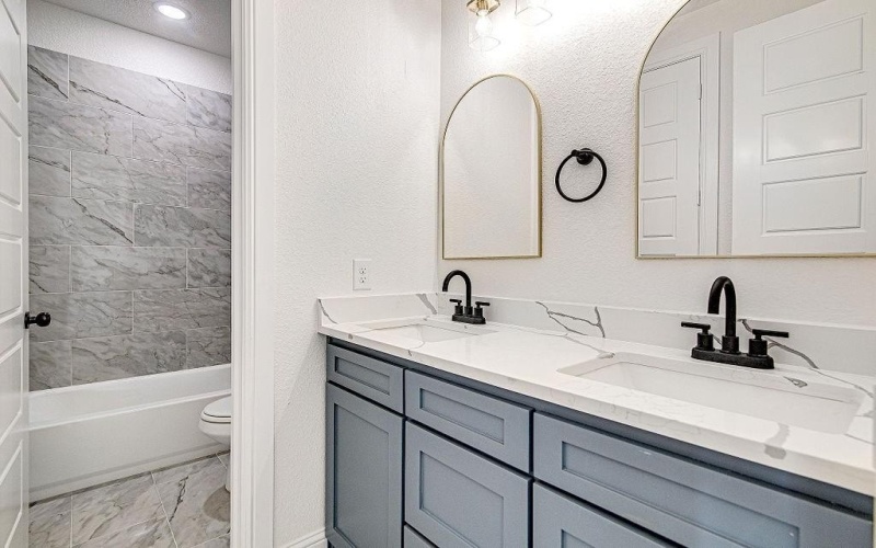200 High Ridge Court, Godley, TX 76044, 4 Habitaciones Habitaciones , ,2 BañosBaños,Residential,En Venta,200 High Ridge Court,20874323