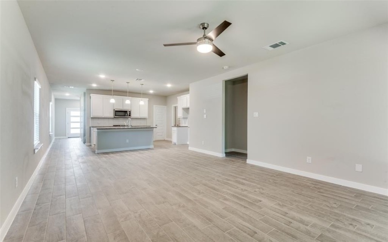 3367 Conroe Street, Dallas, TX 75212, 3 Habitaciones Habitaciones , ,2 BañosBaños,Residential Lease,En Alquiler,3367 Conroe Street,20874416