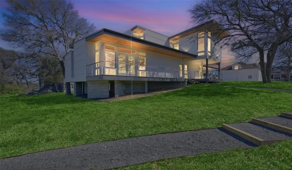 715 N Elm Street, Sherman, TX 75090, 3 Bedrooms Bedrooms, ,3 BathroomsBathrooms,Residential,For Sale,715 N Elm Street,20874434