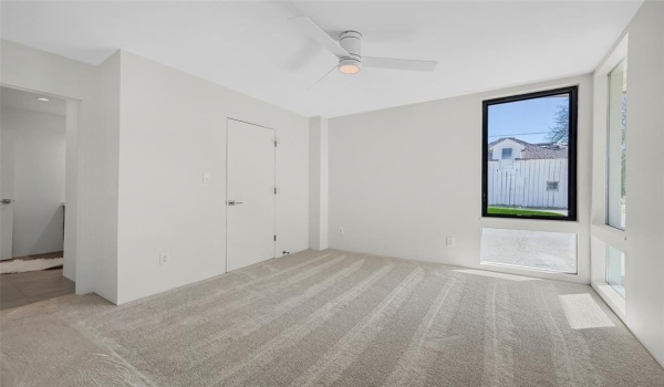 715 N Elm Street, Sherman, TX 75090, 3 Bedrooms Bedrooms, ,3 BathroomsBathrooms,Residential,For Sale,715 N Elm Street,20874434