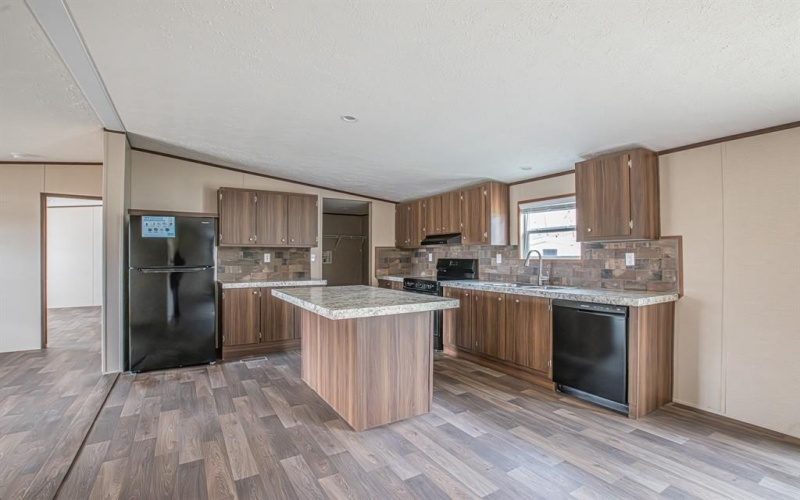 2013 Spring Court, Azle, TX 76020, 3 Bedrooms Bedrooms, ,2 BathroomsBathrooms,Residential,For Sale,2013 Spring Court,20871991