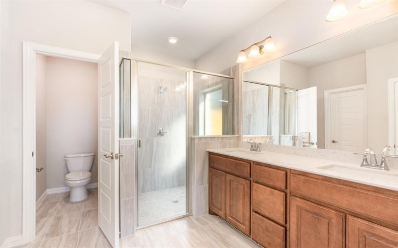 2600 Donella Drive, Denton, TX 76207, 5 Bedrooms Bedrooms, ,3 BathroomsBathrooms,Residential,For Sale,2600 Donella Drive,20874568