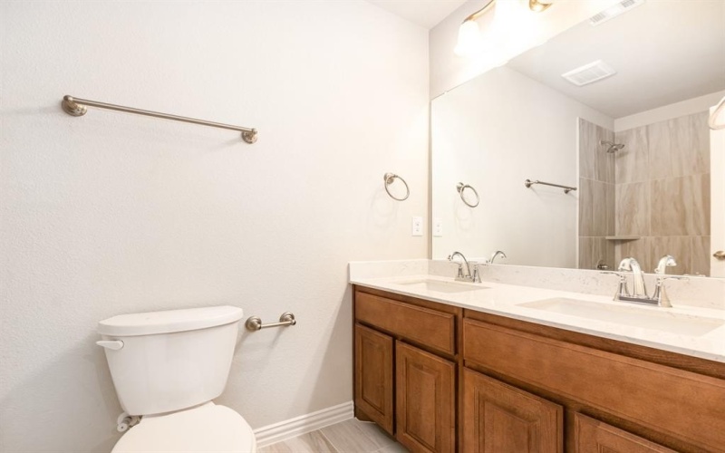 2600 Donella Drive, Denton, TX 76207, 5 Bedrooms Bedrooms, ,3 BathroomsBathrooms,Residential,For Sale,2600 Donella Drive,20874568