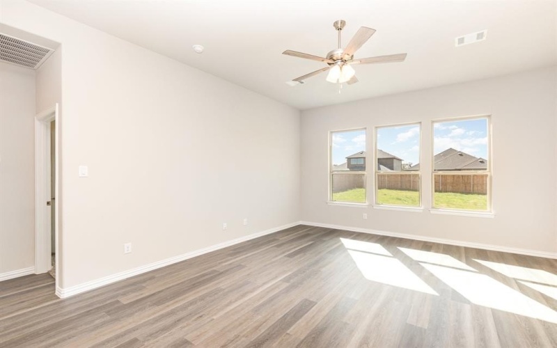 2600 Donella Drive, Denton, TX 76207, 5 Bedrooms Bedrooms, ,3 BathroomsBathrooms,Residential,For Sale,2600 Donella Drive,20874568