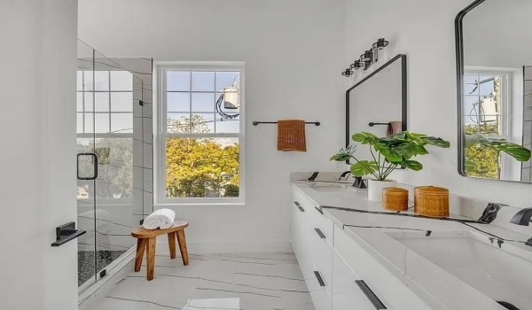 631 N Tyler Street #402, Dallas, TX 75208, 2 Bedrooms Bedrooms, ,2 BathroomsBathrooms,Residential Lease,For Rent,631 N Tyler Street,20872423