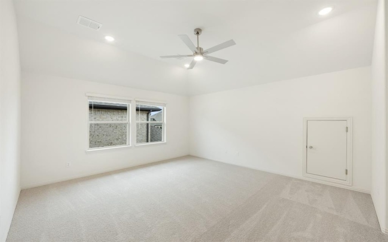 821 Trout Lilly Drive, Fort Worth, TX 76247, 4 Bedrooms Bedrooms, ,5 BathroomsBathrooms,Residential,For Sale,821 Trout Lilly Drive,20874775
