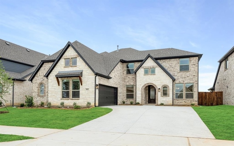821 Trout Lilly Drive, Fort Worth, TX 76247, 4 Bedrooms Bedrooms, ,5 BathroomsBathrooms,Residential,For Sale,821 Trout Lilly Drive,20874775