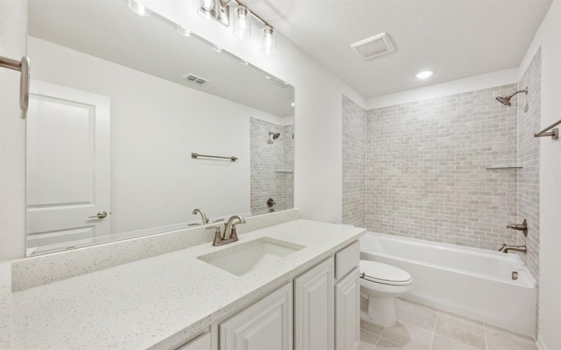 821 Trout Lilly Drive, Fort Worth, TX 76247, 4 Bedrooms Bedrooms, ,5 BathroomsBathrooms,Residential,For Sale,821 Trout Lilly Drive,20874775