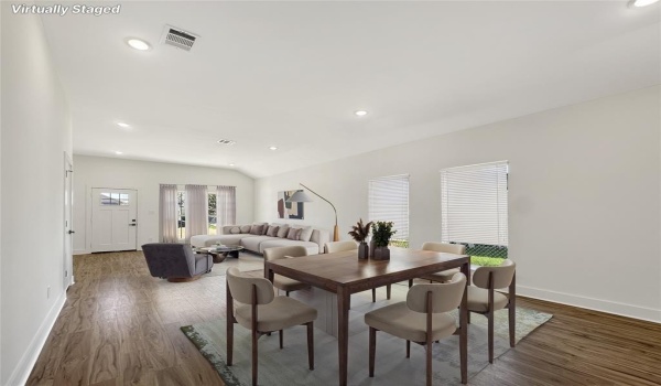 5926 Houghton Avenue, Fort Worth, TX 76107, 3 Bedrooms Bedrooms, ,2 BathroomsBathrooms,Residential,For Sale,5926 Houghton Avenue,20872582