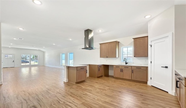 5926 Houghton Avenue, Fort Worth, TX 76107, 3 Bedrooms Bedrooms, ,2 BathroomsBathrooms,Residential,For Sale,5926 Houghton Avenue,20872582