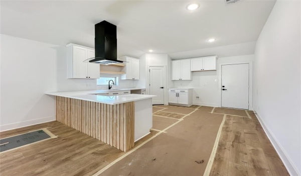 5401 Helmick Avenue, Fort Worth, TX 76107, 3 Habitaciones Habitaciones , ,2 BañosBaños,Residential,En Venta,5401 Helmick Avenue,20872606