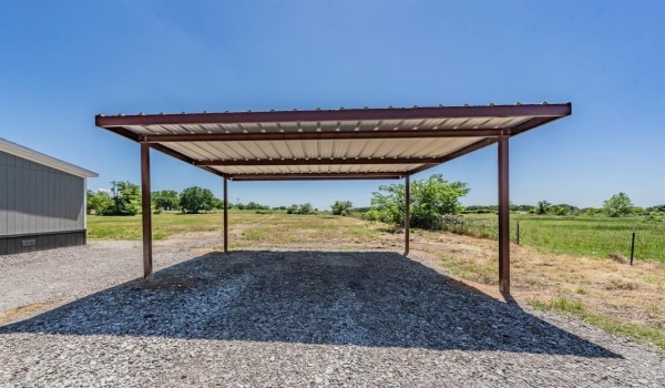 111 County Road 1303, Bridgeport, TX 76426, 4 Bedrooms Bedrooms, ,2 BathroomsBathrooms,Residential,For Sale,111 County Road 1303,20872619
