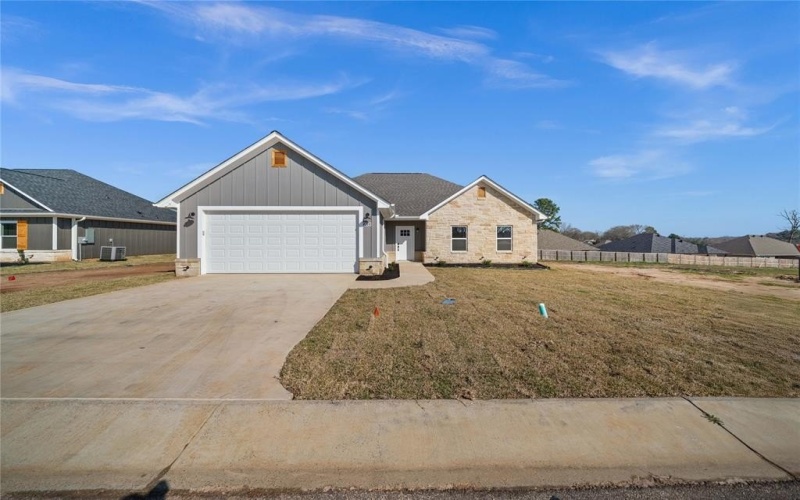 203 Toro Drive, Winona, TX 75792, 3 Bedrooms Bedrooms, ,2 BathroomsBathrooms,Residential,For Sale,203 Toro Drive,20872647