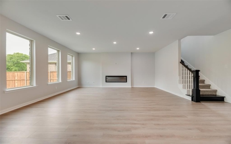 14020 Alfafar Court, Little Elm, TX 75068, 4 Bedrooms Bedrooms, ,3 BathroomsBathrooms,Residential,For Sale,14020 Alfafar Court,20872674