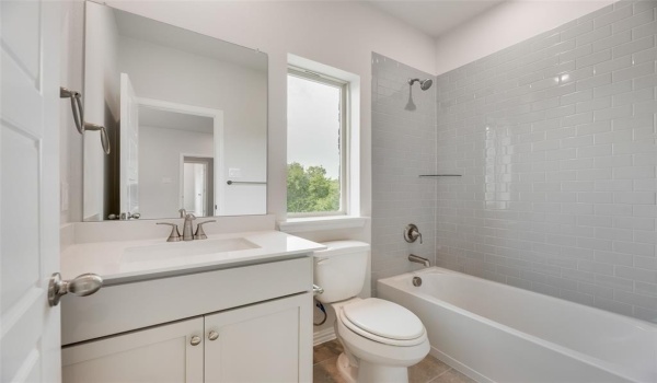 14020 Alfafar Court, Little Elm, TX 75068, 4 Bedrooms Bedrooms, ,3 BathroomsBathrooms,Residential,For Sale,14020 Alfafar Court,20872674