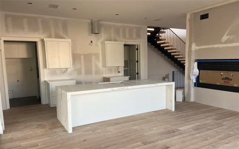 3624 N Fitzhugh Avenue, Dallas, TX 75204, 5 Bedrooms Bedrooms, ,6 BathroomsBathrooms,Residential,For Sale,3624 N Fitzhugh Avenue,20874895