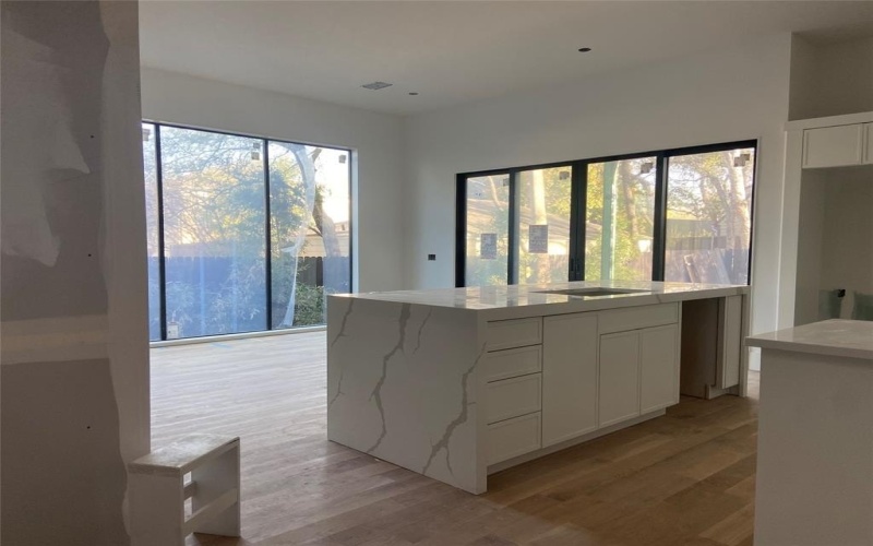 3624 N Fitzhugh Avenue, Dallas, TX 75204, 5 Bedrooms Bedrooms, ,6 BathroomsBathrooms,Residential,For Sale,3624 N Fitzhugh Avenue,20874895
