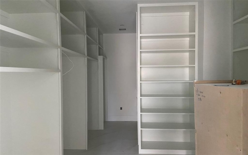3624 N Fitzhugh Avenue, Dallas, TX 75204, 5 Bedrooms Bedrooms, ,6 BathroomsBathrooms,Residential,For Sale,3624 N Fitzhugh Avenue,20874895