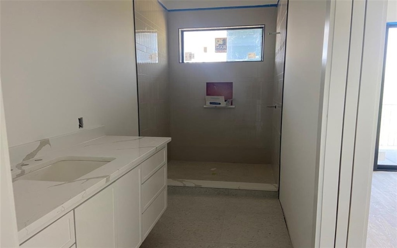 3624 N Fitzhugh Avenue, Dallas, TX 75204, 5 Bedrooms Bedrooms, ,6 BathroomsBathrooms,Residential,For Sale,3624 N Fitzhugh Avenue,20874895