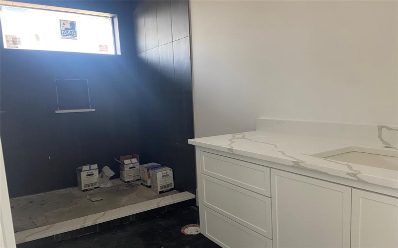 3624 N Fitzhugh Avenue, Dallas, TX 75204, 5 Bedrooms Bedrooms, ,6 BathroomsBathrooms,Residential,For Sale,3624 N Fitzhugh Avenue,20874895
