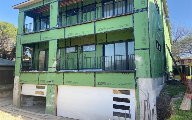3624 N Fitzhugh Avenue, Dallas, TX 75204, 5 Bedrooms Bedrooms, ,6 BathroomsBathrooms,Residential,For Sale,3624 N Fitzhugh Avenue,20874895