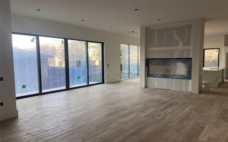 3624 N Fitzhugh Avenue, Dallas, TX 75204, 5 Bedrooms Bedrooms, ,6 BathroomsBathrooms,Residential,For Sale,3624 N Fitzhugh Avenue,20874895